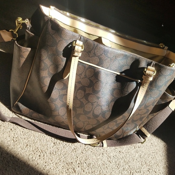 Coach diaper bag - Picture 4 of 4